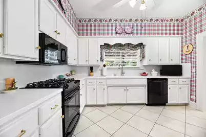 2418 Broughton Street, Orangeburg, SC 29115 - Photo 3