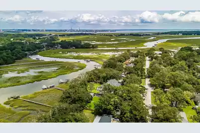 1670 Hunley Avenue, Charleston, SC 29412 - Photo 95