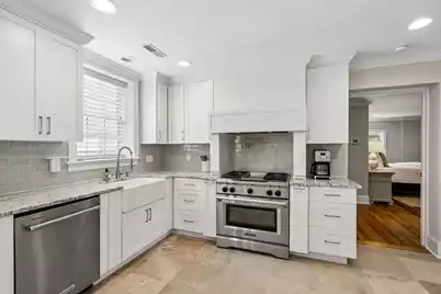 1670 Hunley Avenue, Charleston, SC 29412 - Photo 25