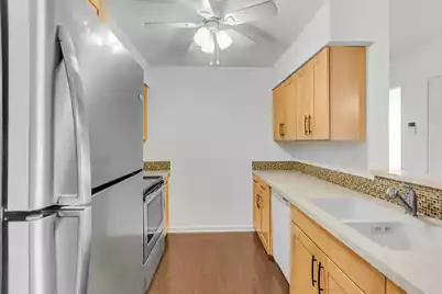 1054 Anna Knapp Boulevard #2E, Mount Pleasant, SC 29464 - Photo 15