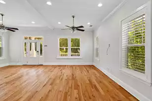 4 St Margaret St, Charleston, SC 29403 - Photo 17