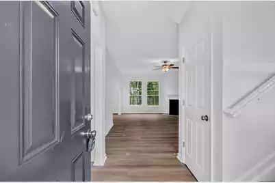 180 Hainsworth Drive, North Charleston, SC 29418 - Photo 3