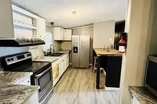 734 Henry St, Walterboro, SC 29488 - Photo 3