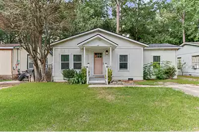 525 Richardson Avenue E, Summerville, SC 29485 - Photo 1