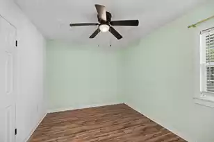 525 Richardson Ave E, Summerville, SC 29485 - Photo 13