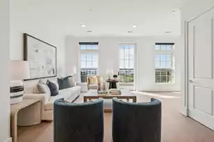 376 Broad St, Charleston, SC 29401 - Photo 17