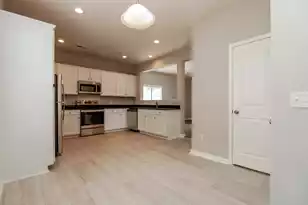 269 Cameron St, Summerville, SC 29486 - Photo 5