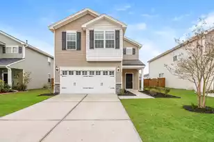 269 Cameron St, Summerville, SC 29486 - Photo 1