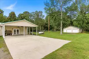 624 Coral Acres Dr, Moncks Corner, SC 29461 - Photo 11