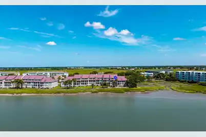 4 Mariners Cay Drive W, Folly Beach, SC 29439 - Photo 9