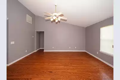 130 Hainsworth Drive, North Charleston, SC 29418 - Photo 5