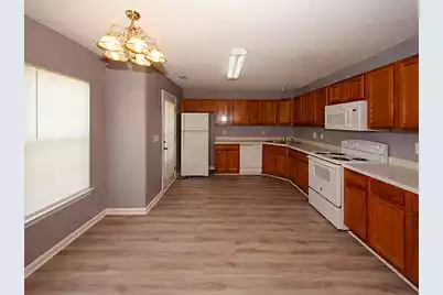 130 Hainsworth Drive, North Charleston, SC 29418 - Photo 7