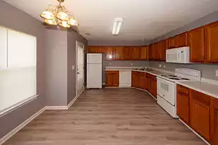 130 Hainsworth Dr, North Charleston, SC 29418 - Photo 7