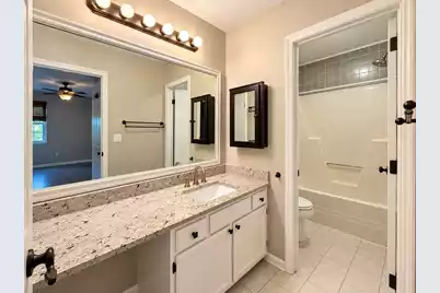 1054 Anna Knapp #Apt 6B, Mount Pleasant, SC 29464 - Photo 5
