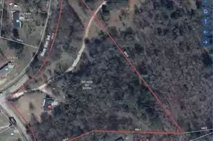 102 Gilbert Dr, Marietta, SC 29661 - Photo 3