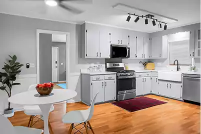 5911 Oak Street, Hanahan, SC 29410 - Photo 17
