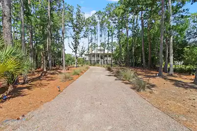 374 Commonwealth Road, Mount Pleasant, SC 29466 - Photo 13