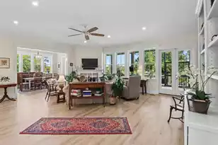 374 Commonwealth Rd, Mount Pleasant, SC 29466 - Photo 17