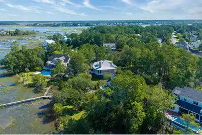 374 Commonwealth Road, Mount Pleasant, SC 29466 - Photo 11