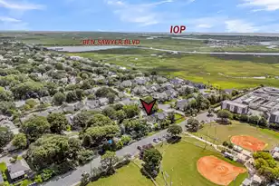1527 Barquentine Dr, Mount Pleasant, SC 29464 - Photo 13
