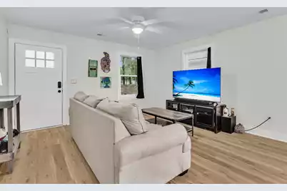 6961 Raymond Avenue, North Charleston, SC 29406 - Photo 5