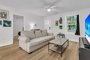 6961 Raymond Ave, North Charleston, SC 29406 - Photo 9