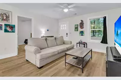 6961 Raymond Avenue, North Charleston, SC 29406 - Photo 9
