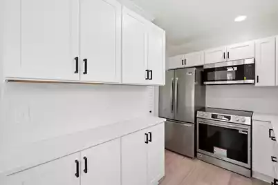 415 Parkdale Drive #Apt 6H, Charleston, SC 29414 - Photo 13