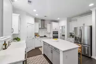 421 Woodland Shores Rd, Charleston, SC 29412 - Photo 7