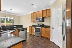 363 Sanctuary Park Dr, Summerville, SC 29486 - Photo 5
