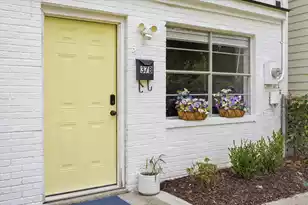 37 F St #B, Charleston, SC 29403 - Photo 3