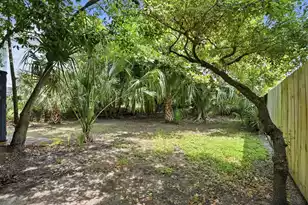 37 F St #B, Charleston, SC 29403 - Photo 25