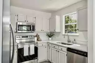 8503 William Moultrie Dr, Charleston, SC 29420 - Photo 11