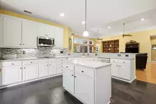 3337 Merion Pl, Mount Pleasant, SC 29466 - Photo 9