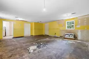 125 Lewis St, Walterboro, SC 29488 - Photo 9