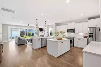 393 Oak Park Street, Summerville, SC 29486 - Photo 3