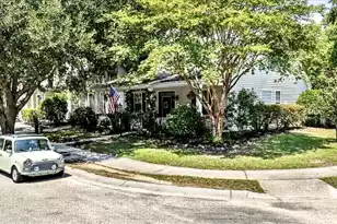 2452 Fulford Ct, Mount Pleasant, SC 29466 - Photo 5