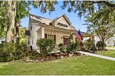 2452 Fulford Court, Mount Pleasant, SC 29466 - Photo 3