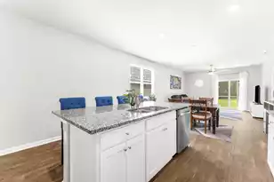 627 Silver Spruce St, Summerville, SC 29486 - Photo 5