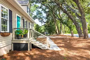 1519 Rifle Range Rd, Mount Pleasant, SC 29464 - Photo 5