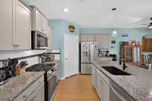 165 Oakwood Blvd, Summerville, SC 29486 - Photo 13