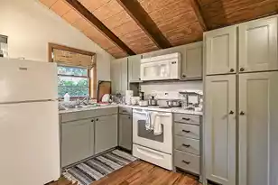 2001 Central Ave, Summerville, SC 29483 - Photo 7