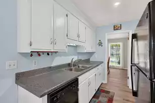 304 Summercourt Dr, Summerville, SC 29485 - Photo 15