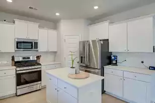 221 Tuscan Sun St, Summerville, SC 29485 - Photo 3