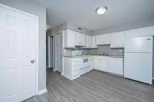 7653 Hunters Ridge Ln, North Charleston, SC 29420 - Photo 9