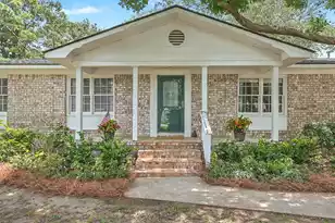 827 Piccadilly Cir, James Island, SC 29412 - Photo 15