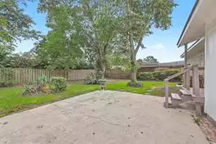 827 Piccadilly Cir, James Island, SC 29412 - Photo 31