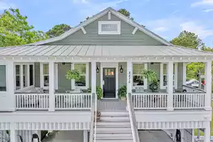 8476 Bottlenose Ct, Edisto Island, SC 29438 - Photo 3