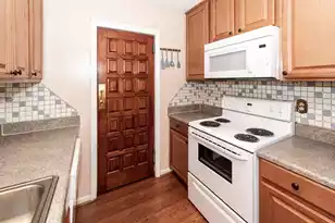 8425 Deerwood Dr, North Charleston, SC 29406 - Photo 15