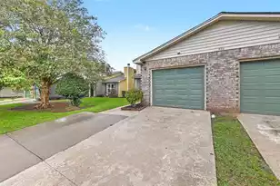 406 Erskine St, Ladson, SC 29456 - Photo 5